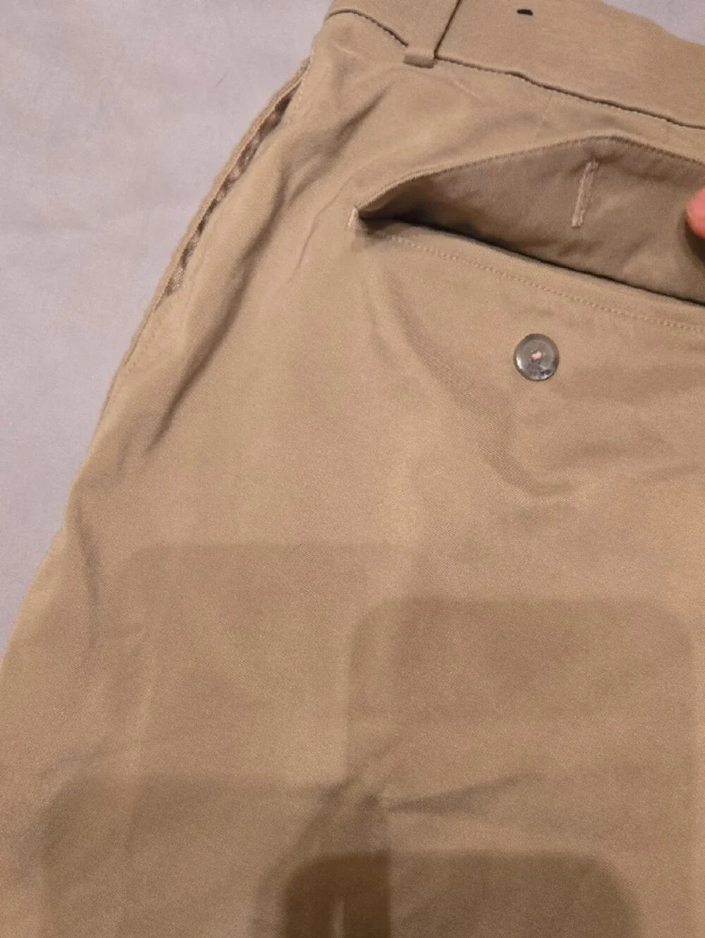 Nike Men’s Tan Flat-Front Shorts